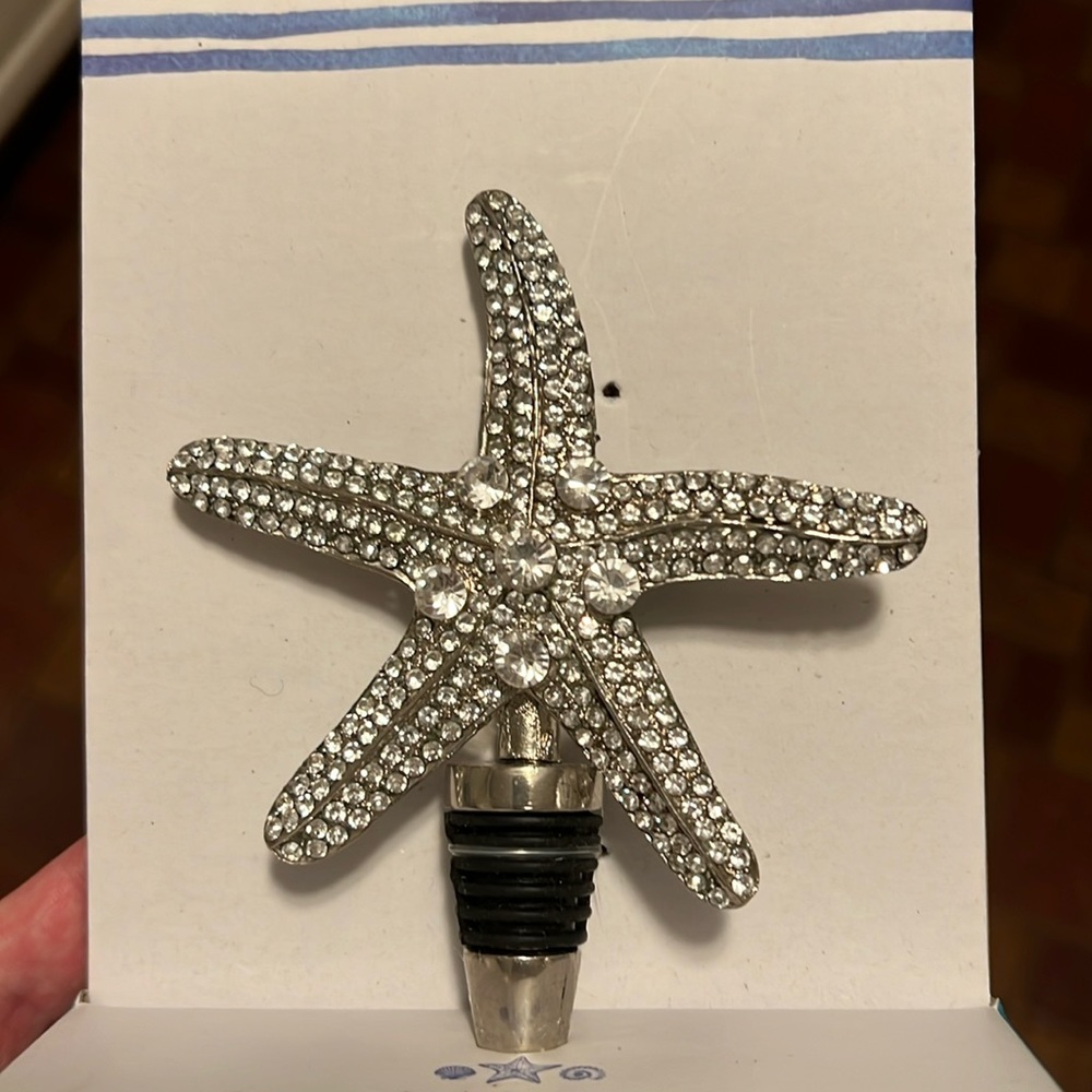 NEW! Rhinestone starfish bottle stopper.